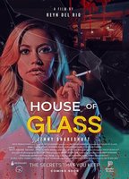 House of Glass 2021 filme cenas de nudez