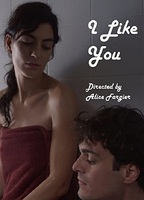 I Like You (2015) Cenas de Nudez