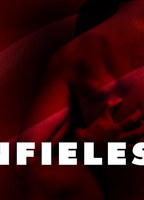 Infieles (2002) Cenas de Nudez