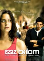 Issız Adam (2008) Cenas de Nudez