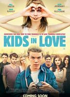 Kids In Love (2016) Cenas de Nudez