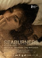 Seaburners (2014) Cenas de Nudez