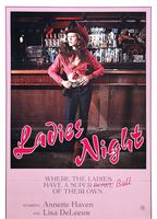 Ladies Night (1980) Cenas de Nudez