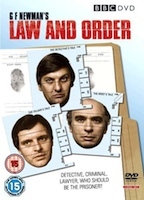 Law and Order (1978) Cenas de Nudez