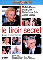 Le tiroir secret (1986) Cenas de Nudez