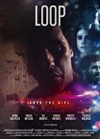 Loop (2020) Cenas de Nudez