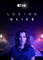Losing Alice (2020-presente) Cenas de Nudez