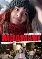 Macadam Baby (2013) Cenas de Nudez