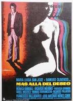 Más allá del deseo (1976) Cenas de Nudez
