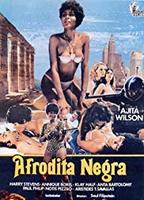 Mavri Afroditi (1977) Cenas de Nudez