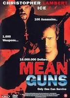 Mean Guns 1997 filme cenas de nudez