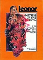 Mistress of the Devil (1975) Cenas de Nudez