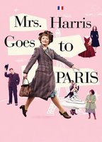 Mrs Harris Goes to Paris (2022) Cenas de Nudez