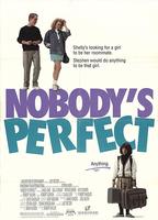 Nobody's Perfect (1990) Cenas de Nudez