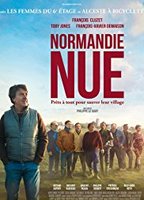 Naked Normandy (2018) Cenas de Nudez