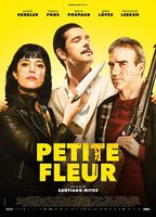 Petite fleur (2022) Cenas de Nudez