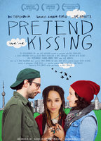 Pretend We're Kissing (2014) Cenas de Nudez
