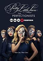 Pretty Little Liars: The Perfectionists 2019 filme cenas de nudez