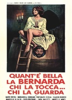 Quant'è bella la Bernarda, tutta nera, tutta calda (1975) Cenas de Nudez