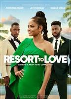 Resort to Love (2021) Cenas de Nudez