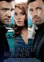 Runner Runner (2013) Cenas de Nudez