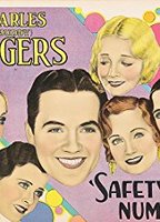 Safety in Numbers (1930) Cenas de Nudez