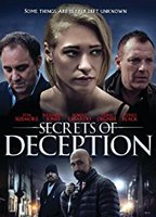 Secrets of Deception (2017) Cenas de Nudez