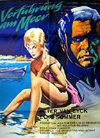 Seduction by the Sea (1963) Cenas de Nudez