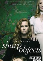 Sharp Objects 2018 filme cenas de nudez