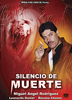 Silencio de muerte (1991) Cenas de Nudez
