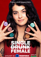 Single Drunk Female (2022-presente) Cenas de Nudez