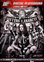 Sisters of Anarchy cenas de nudez
