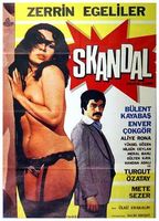 Skandal (1980) Cenas de Nudez