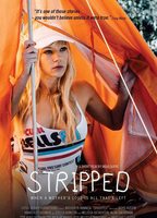 Stripped (2016) Cenas de Nudez