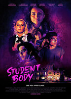 Student Body (2022) Cenas de Nudez