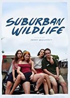 Suburban Wildlife 2019 filme cenas de nudez