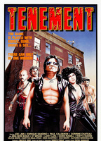Tenement (1985) Cenas de Nudez