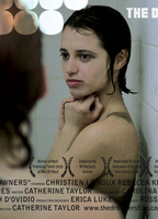 The drowners (short film) 2009 filme cenas de nudez
