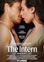 The Intern - A Summer of Lust 2019 filme cenas de nudez