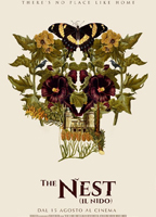 The nest (Il nido) (2019) Cenas de Nudez