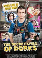 The Secret Lives of Dorks (2013) Cenas de Nudez