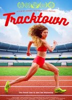 Tracktown (2016) Cenas de Nudez