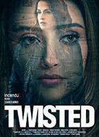 Twisted (2018) Cenas de Nudez