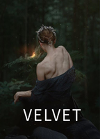 Velvet (2021) Cenas de Nudez