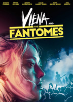Viena and the Fantomes (2020) Cenas de Nudez