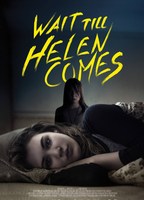 Wait Till Helen Comes (2016) Cenas de Nudez