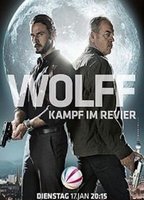  Wolff - Kampf im Revier (2012) Cenas de Nudez
