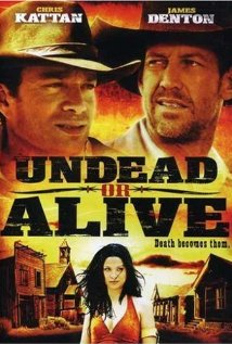 Undead or Alive: A Zombedy (2007) Cenas de Nudez