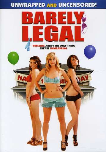 Barely Legal (2011) Cenas de Nudez