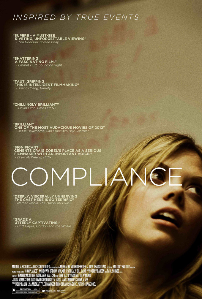 Compliance (2012) Cenas de Nudez
